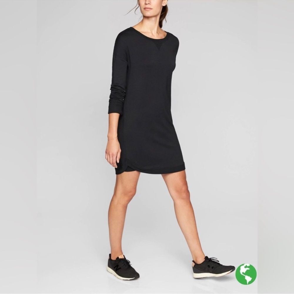 Athleta Recharge Dress in Black Long Sleeves Comfy Size Medium